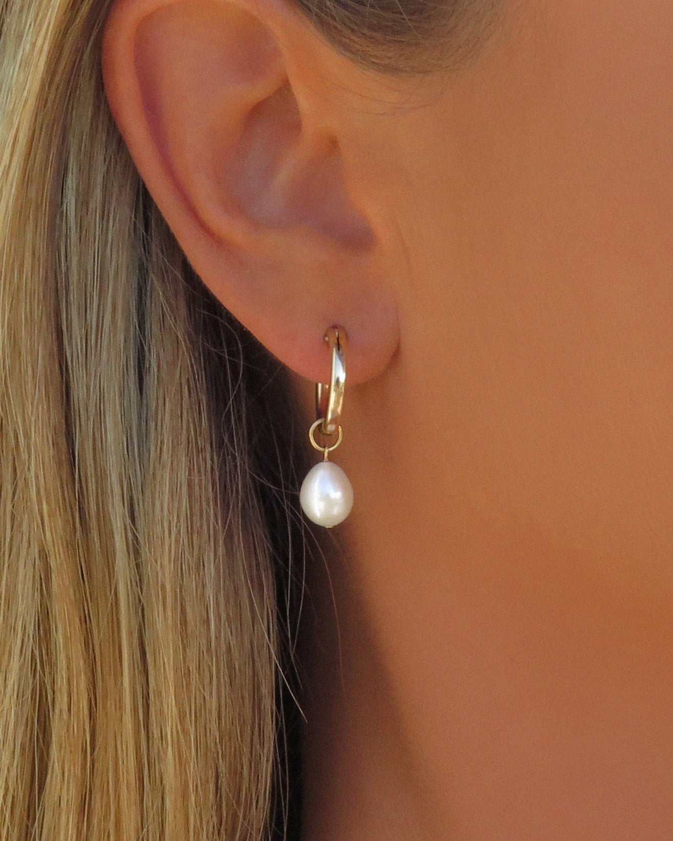 Teardrop Freshwater Pearl Thick Hoop Earrings