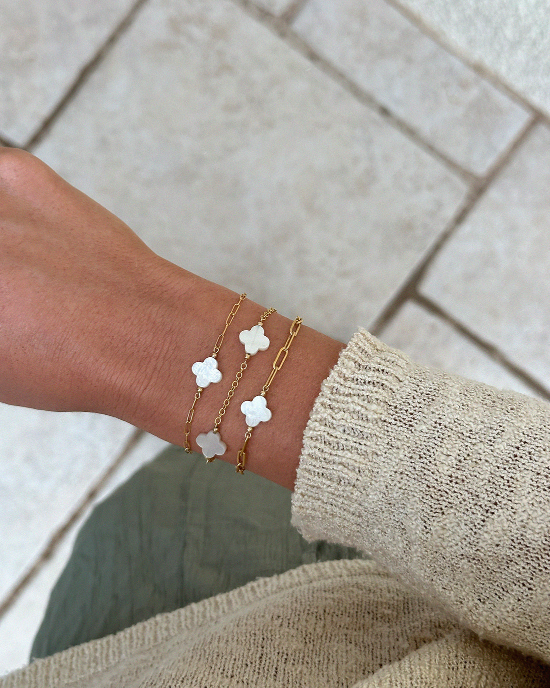 Thin Drawn Cable Chain White Clover Bracelet