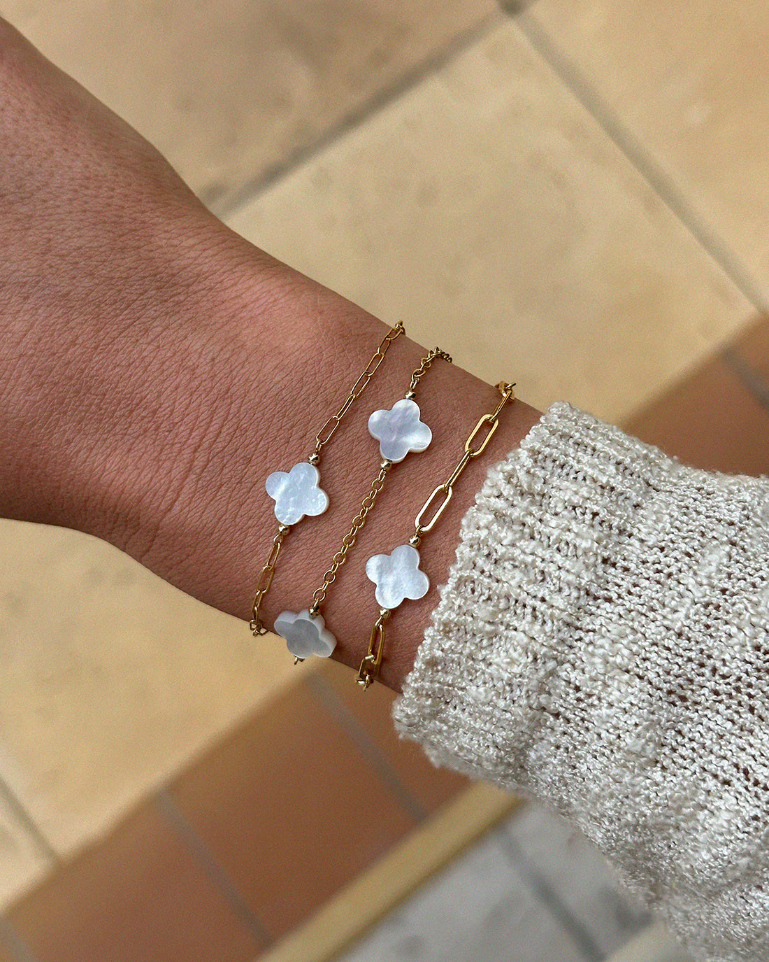 Thin Drawn Cable Chain White Clover Bracelet