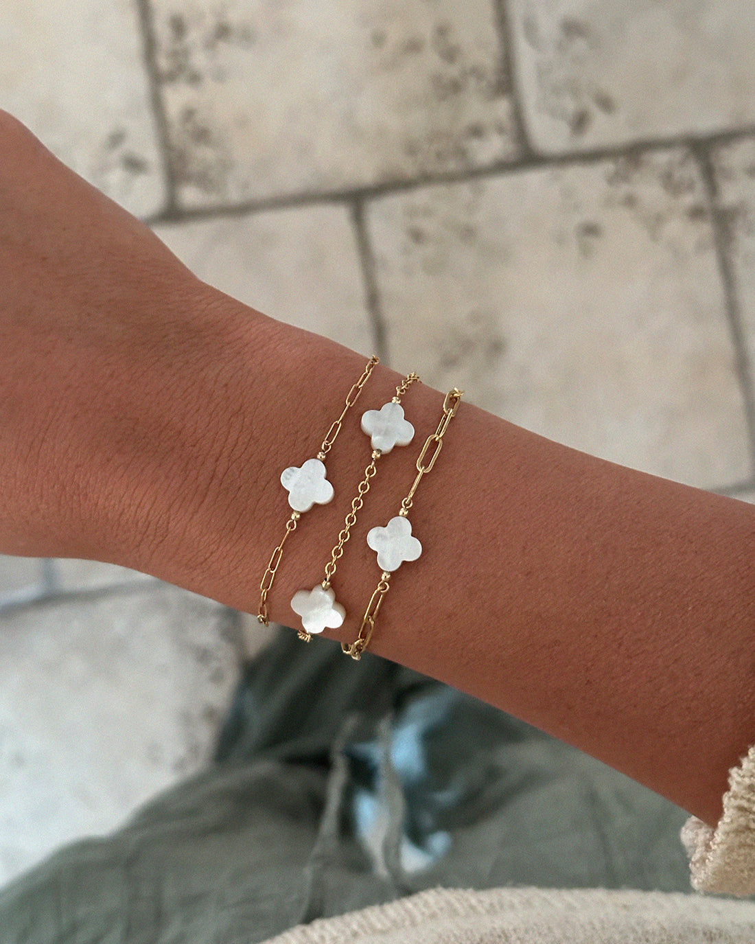 Thin Drawn Cable Chain White Clover Bracelet