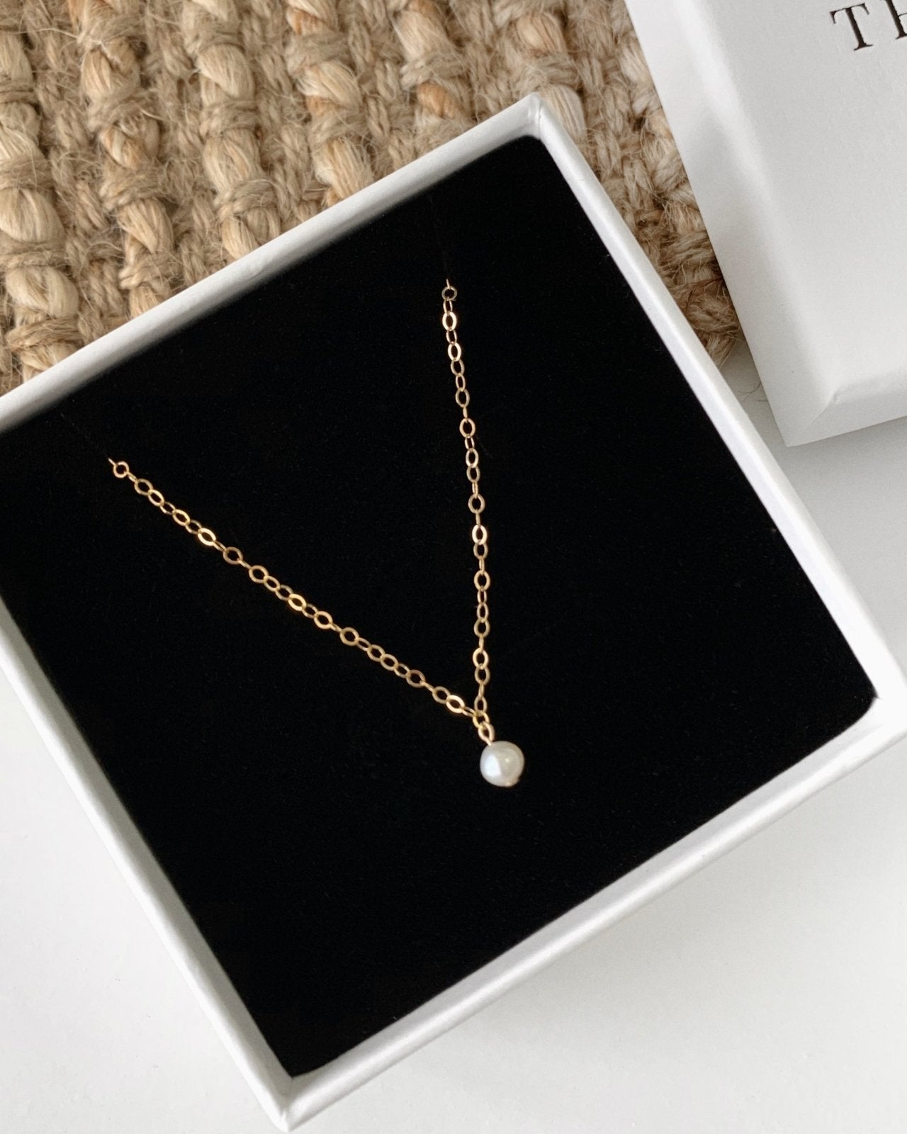 Gold Freshwater Pearl Necklace, Sterling Silver Pearl Chain, Classic Bridal  Jewellery, Elegant Bridesmaid Necklace, Christmas Gift for Her 