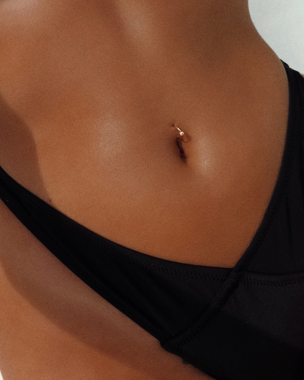 Belly Button Ring - 14k Gold Filled Belly Piercing - 18 Gauge Belly Button  Hoop Jewelry - Body Jewelry for Women - 9mm Belly Button Piercings